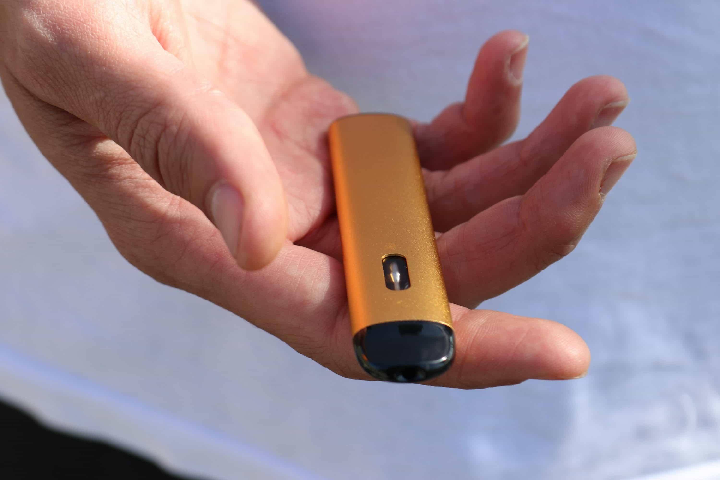 E-cigaretta vs juul e-cigarette - Honest review and practical buying guide for modern vapers
