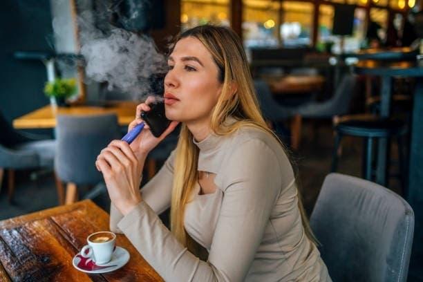 How to watch trực tiếp đá bóng hôm nay live streams and smart tips for choosing a heated electronic cigarette