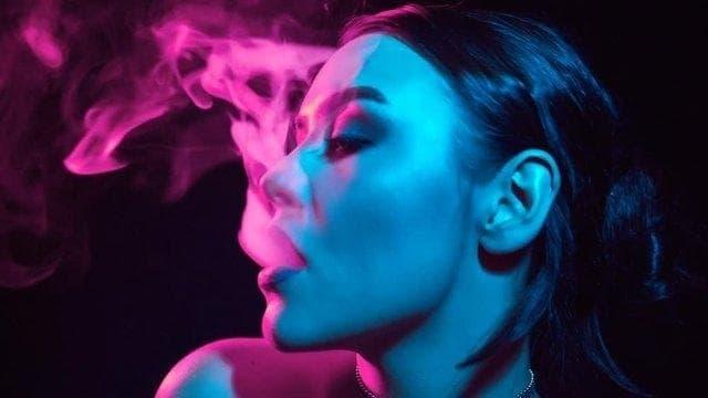 jednorázové e-cigarety essentials and a quick guide on how to charge e cigarette without charger safely