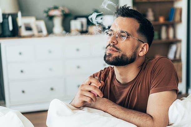 IBvape E Cigs Review 2025 - cigarettes vs e cigarettes Myths Health Insights and Flavor Guide