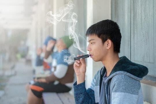 IBVape e-cigarette guide and review as does e cigarettes contain tobacco answered for curious vapers