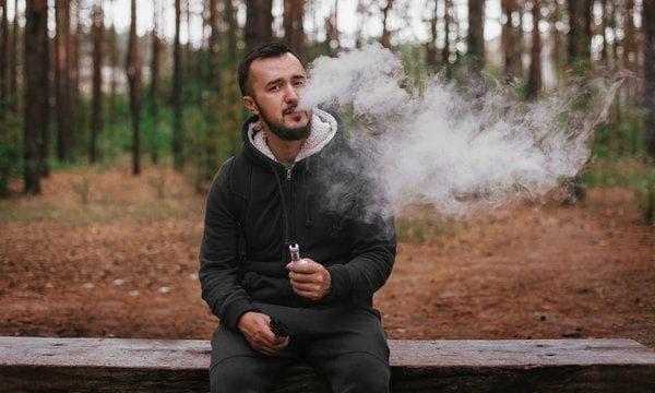 xoilac tv explores lung cancer e cigarette risks, myths and new research findings for concerned users