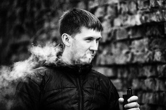 Essential Guide to Choosing e-cigarettes and electronic cigarette lighters for Safer, Smarter Vaping